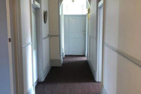 Leura Hotel Camperdown - Hobart Tourism 2