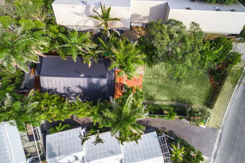 A PERFECT STAY - 3 Salty Sisters - Hobart Tourism 5