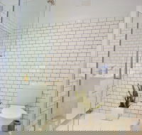 SEA Whispers Inlet Side - Tourism TAS