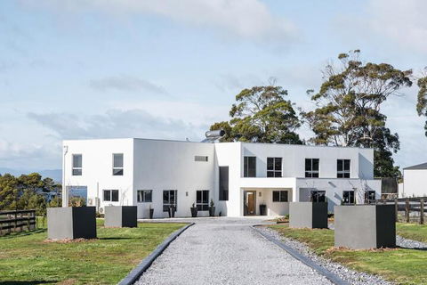 Paradise Point Tamar Valley Residence With Pool - Hobart Tourism 5
