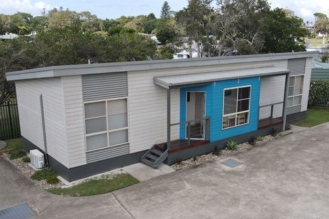 The Bowlo Holiday Cabins - Tourism TAS 6