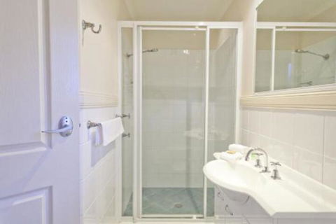 Aqualuna Beach Resort Unit 25 - Tourism TAS 6