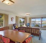 2 Water Crescent Retro Haven - Hobart Tourism