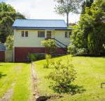 Pet Friendly Beach Cottage at Ballingalla - Hobart Tourism