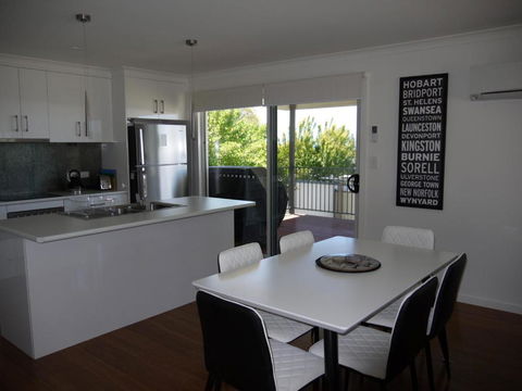 Westwood Villas Bridport - Tourism TAS 5