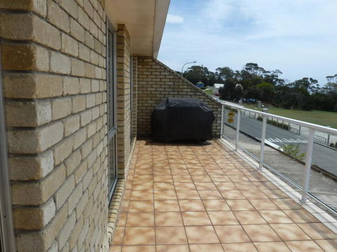 Central Luxury With Fabulous Views - Tourism TAS 4