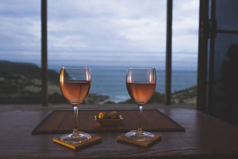 Sea Dragon Lodge & Villas - Hobart Tourism 3