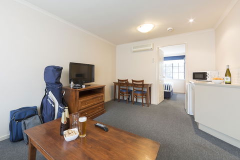 Canberra Parklands Central - Tourism TAS 4