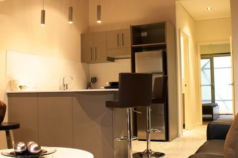 Mia Mia Executive Apartments - Tourism TAS 6