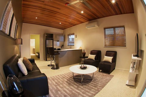 Mia Mia Executive Apartments - Tourism TAS 1