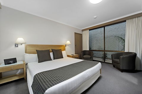 Mid City Warrnambool - Tourism TAS 4