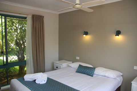 Aqua Villa Resort - Tourism TAS 5