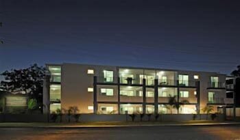 Shoal Bay Beachclub Apartments - Tourism TAS 2