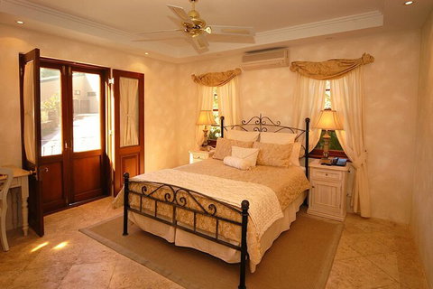 Victoria's At Wategos - Tourism TAS 6