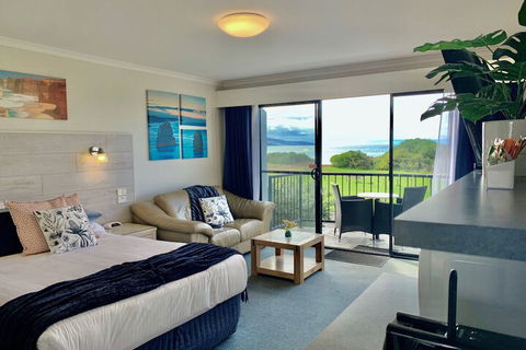 Apollo Bay Waterfront Motor Inn - Tourism TAS 7