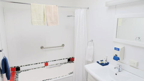 Junction Motel - Tourism TAS 6