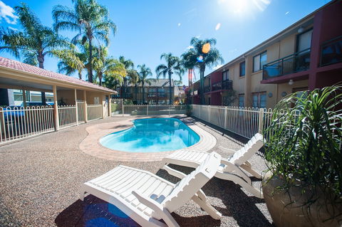 Ramada Hotel & Suites Sydney Cabramatta - Hobart Tourism 4