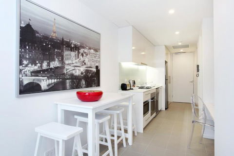 ALT Tower Serviced Apartments - Tourism TAS 5