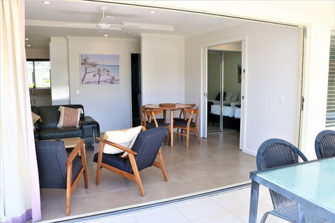 Noosa River Palms - Tourism TAS 4