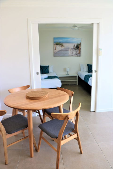 Noosa River Palms - Tourism TAS 6