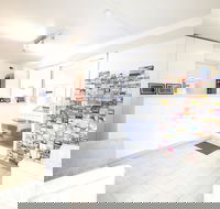 Manly Waves Hotel - Hobart Tourism