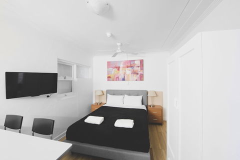 Manly Waves Hotel - Hobart Tourism 3