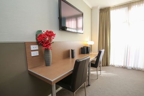 Indulge Apartments - Ontario - Tourism TAS 1