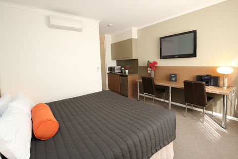 Indulge Apartments - Ontario - Tourism TAS 5