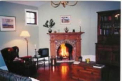 Wind Song Bed & Breakfast - Tourism TAS 6