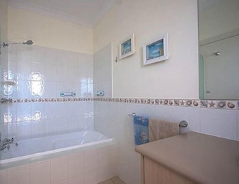 Searenity Holiday Accommodation - Tourism TAS 3