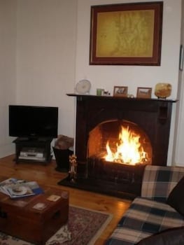 Brown's House Bed And Breakfast - Tourism TAS 2