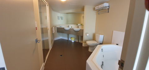 Pier Resort - Tourism TAS 4
