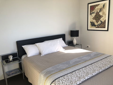 Centrepoint Holiday Apartments - Tourism TAS 5