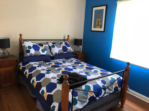 Jean Street Home Away From Home - Hobart Tourism 3