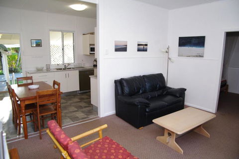 Fleur Cottage 7 Willow Street - Tourism TAS 3