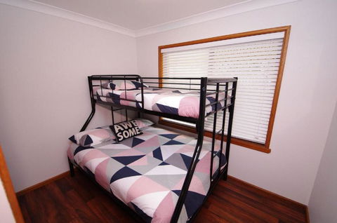 Breakaway 11 Scott Street - Tourism TAS 3