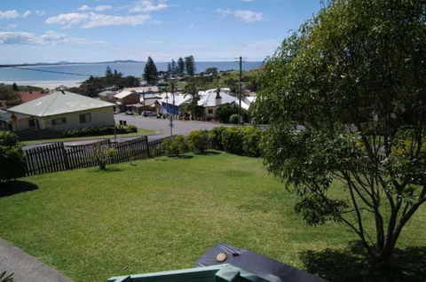 Clareview 8 Korogora Street - Tourism TAS 5