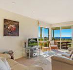 Beach Breakers Apartment Stunning Views - Hobart Tourism