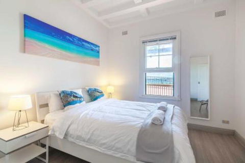 The Darlingbay CBD Harbour View Escape - Hobart Tourism 0