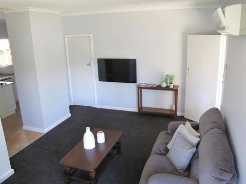 Clarke Street - Tourism TAS 6