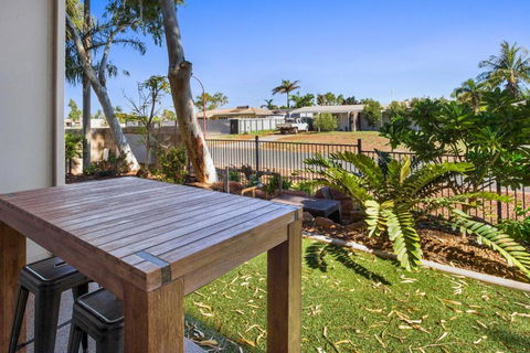 Latitude20 The Dunes - Tourism TAS 3