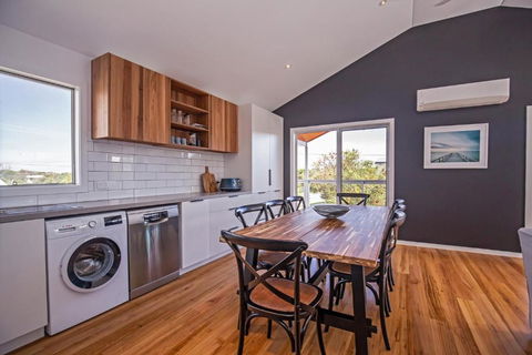 Island Getaway Cape Woolamai - Tourism TAS 2