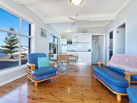 Beachcomer Unit 1 The Entrance NSW - Hobart Tourism 6