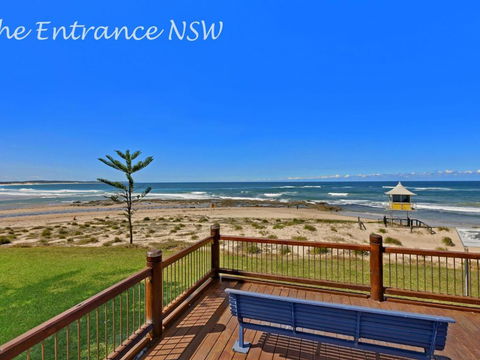 St Tropez Unit 9 The Entrance NSW - Hobart Tourism 3