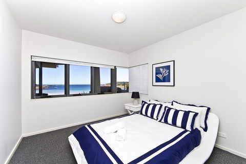 Sails On The Beachfront Exclusive Seaside Home - Hobart Tourism 2