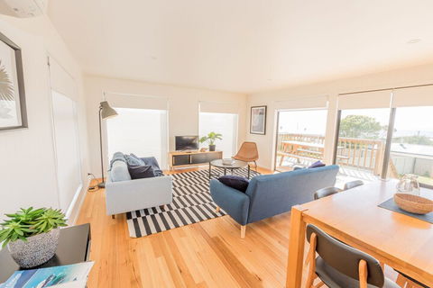 Beach House XIV - Hobart Tourism 6
