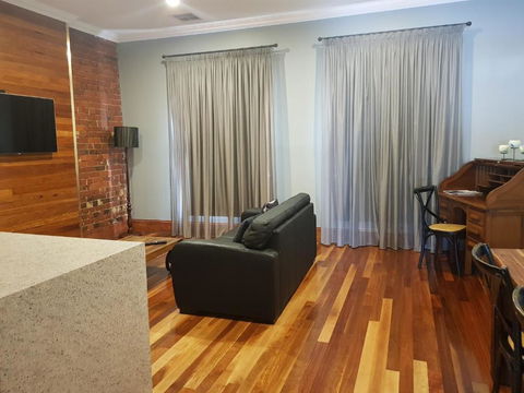 Sublime Spa Apartments - Tourism TAS 6