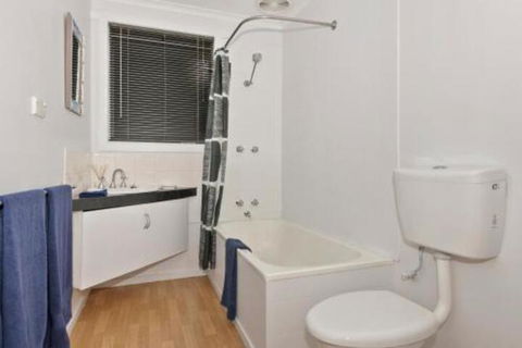 Elkie Villa 2 Bedroom Unit Burnie - Hobart Tourism 5