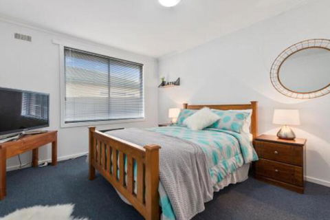 Elkie Villa 2 Bedroom Unit Burnie - Hobart Tourism 2