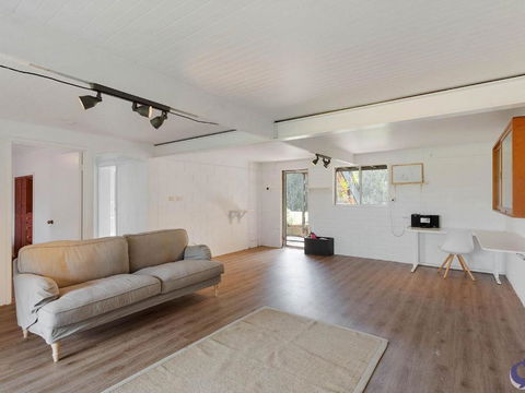 House One At Potato Point - Hobart Tourism 5